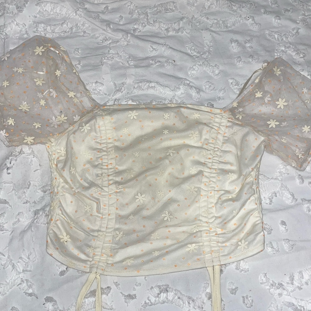 Altar’d state daisy crop top